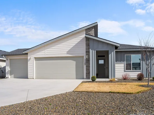 1122 N Madagascar Ave, Star, ID 83669