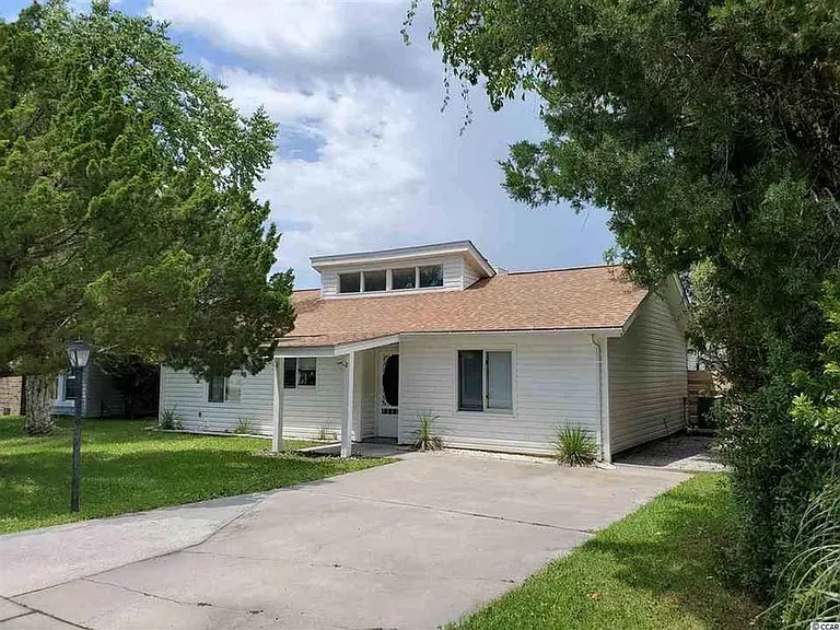 45 Indian Oak Ln — Photo 2