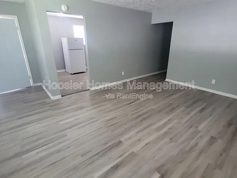 712 N Linwood Ave — Photo 4