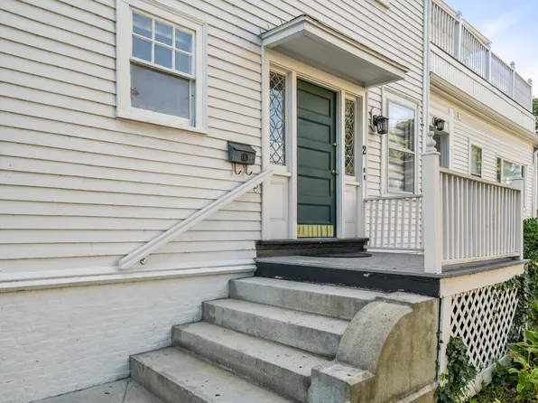 2 Wyman Ct #1, Winchester, MA 01890