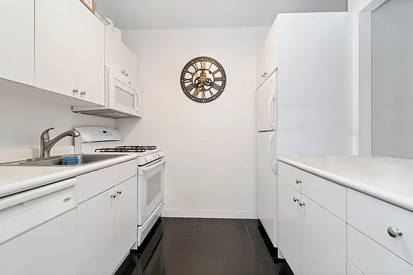 Rented by REAL New York | media 12