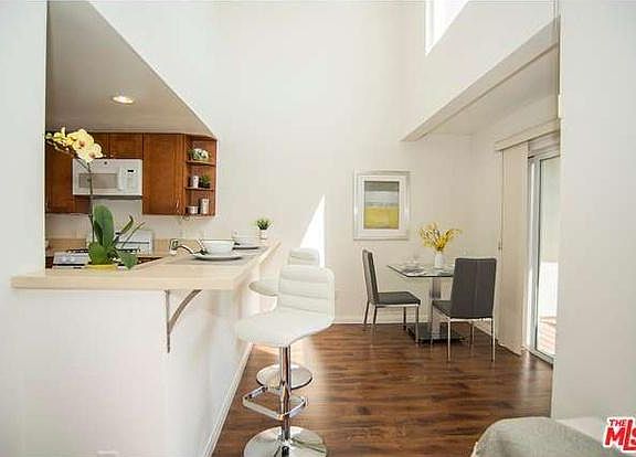 3rd image of 422-13200 Pacific Promenade #422