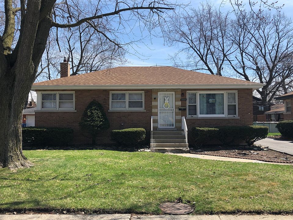 2nd image of 15667 Rose Dr