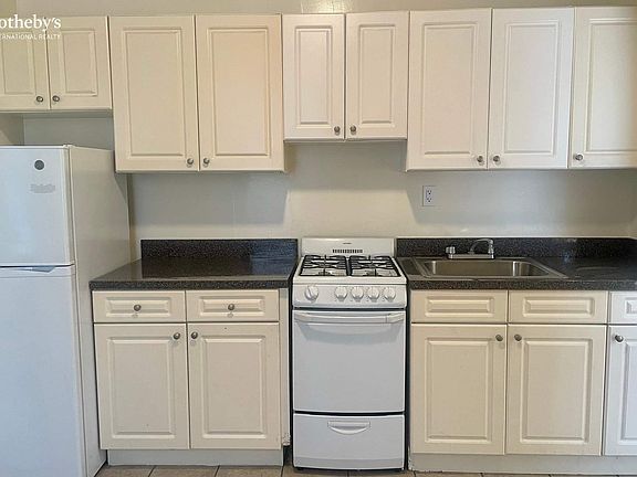 2nd image of 2708 Broadway #9