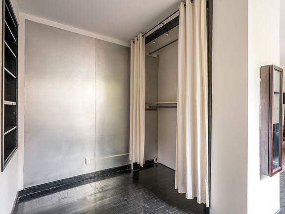 4th image of 277 Bleecker St #1C