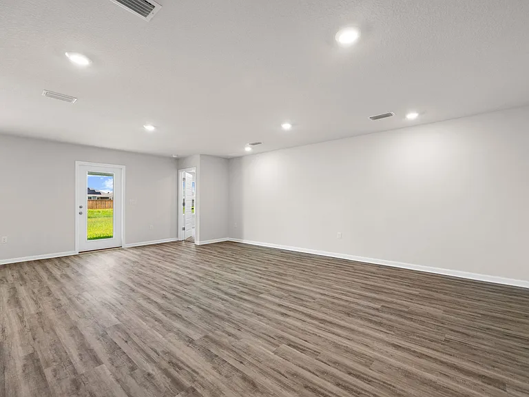 7337 Morningside Dr — Photo 3
