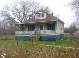 29285 Grix Rd, New Boston, MI 48164