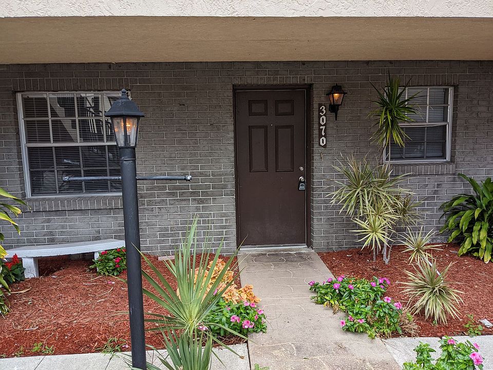 1st image of 3070 Sir Hamilton Cir