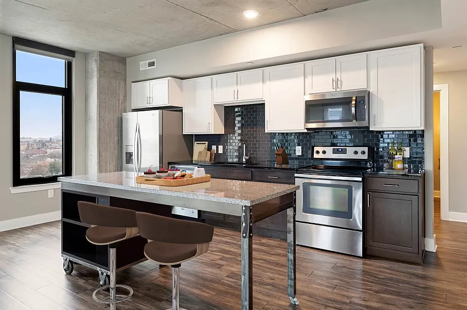 Aertson Midtown — Photo 3