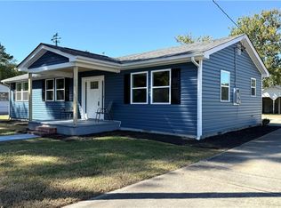 9354 Orchard Garden Ln, Smithfield, VA 23430