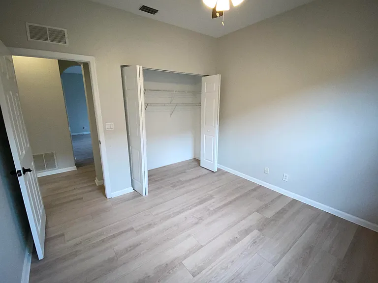 1215 Rosegate Blvd — Photo 29