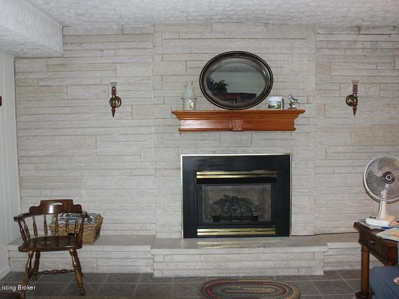 20150616180814824174000000-o