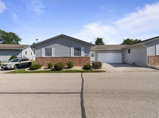 3453 Woodbridge Ct, La Crosse, WI 54601