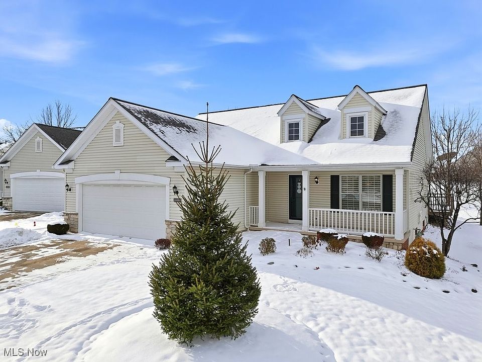 1st image of 10290 Honeysuckle Ln