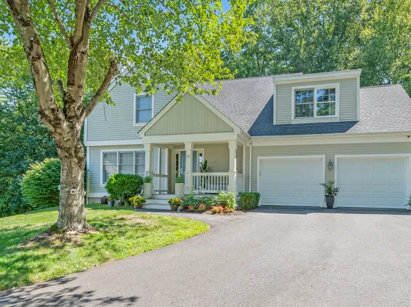 23 Caveson Court #23, Middlebury, CT 06762
