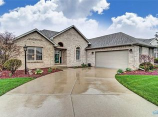 550 Park Way W, Oregon, OH 43616