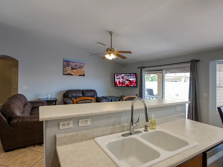 5320 W Taro Ln — Photo 12