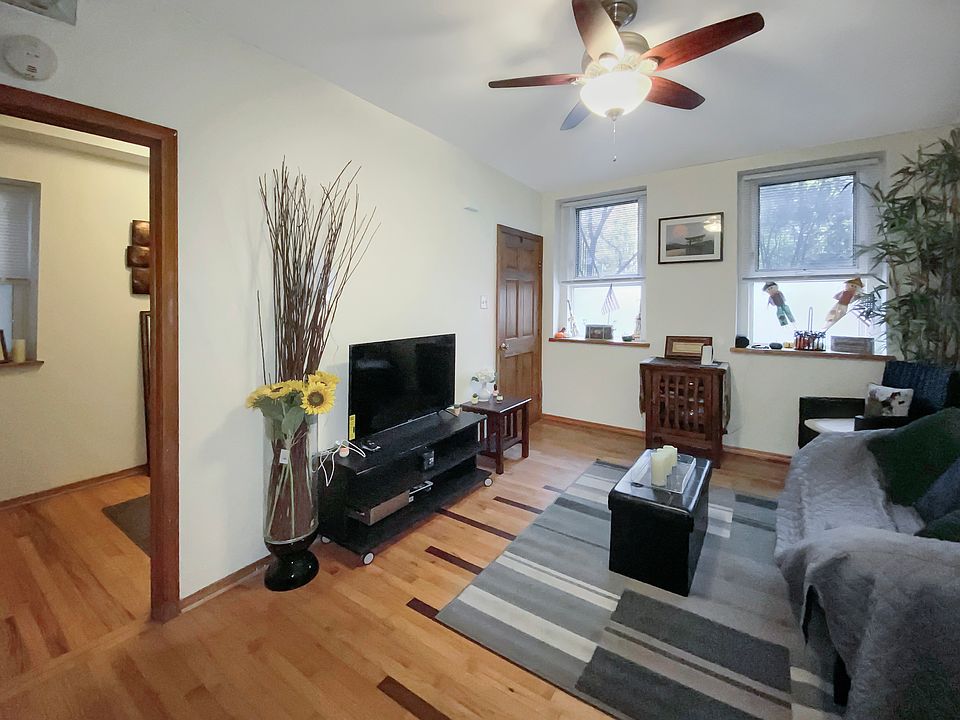 1st image of 1214 N Paulina St
