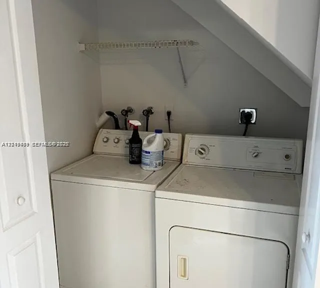 110 SW 109th Ave #2 — Photo 5