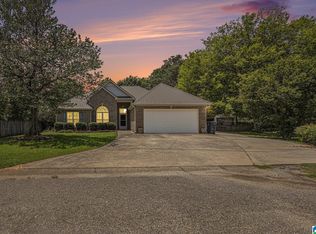 153 Summerchase Pkwy, Calera, AL 35040