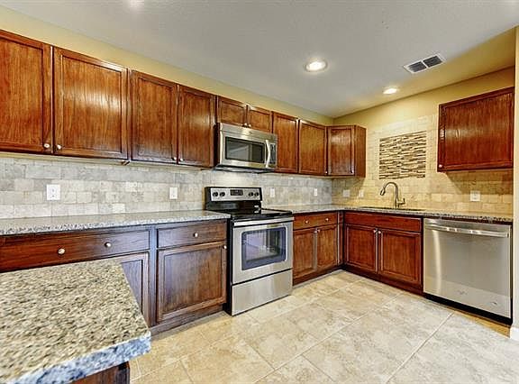 3rd image of 2116 Taxco Dr