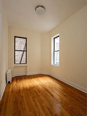 Rented by City Connections Realty | media 32