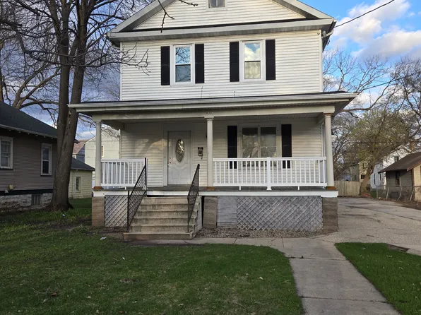 630 Jackson St, Oshkosh, WI