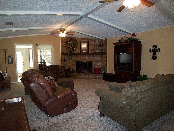 3rd image of 2031 Longhorn Dr