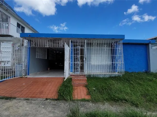 Urb Loma Alta B 8 Calle #3, Carolina, PR 00987