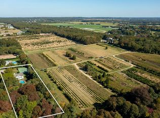 286 Seven Ponds Towd Rd, Water Mill, NY 11976