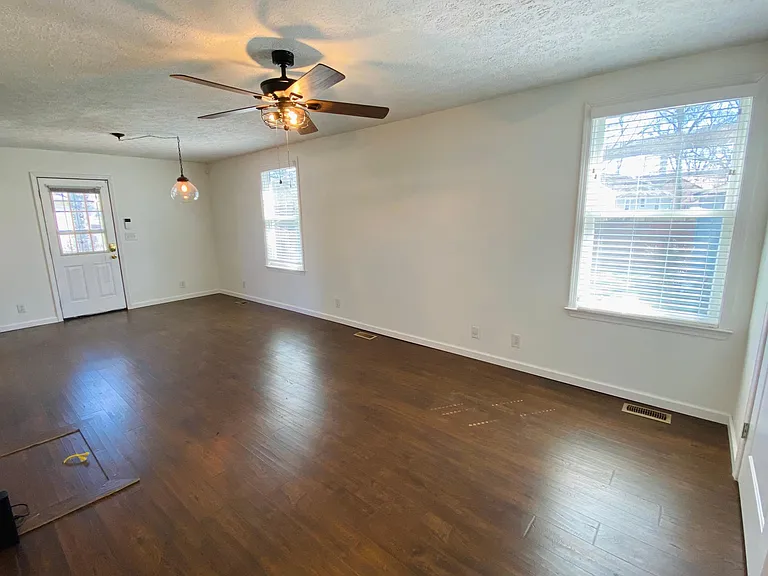5403 Georgia Ave — Photo 11