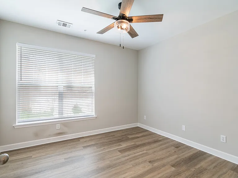 2310 Elliott Ave #109 — Photo 20