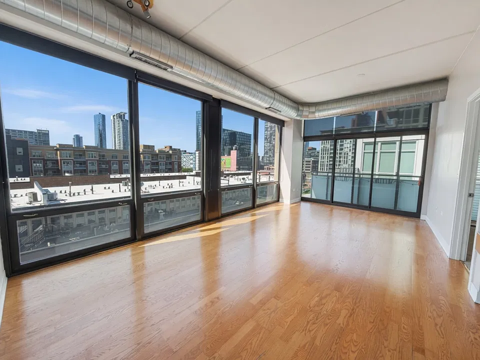 648 W Wayman St #7