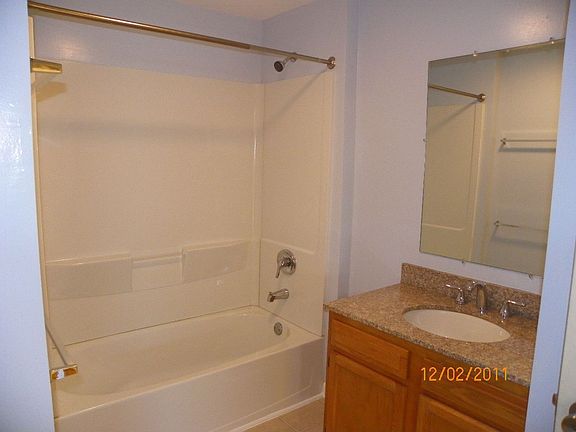 Apt 1 Bath
