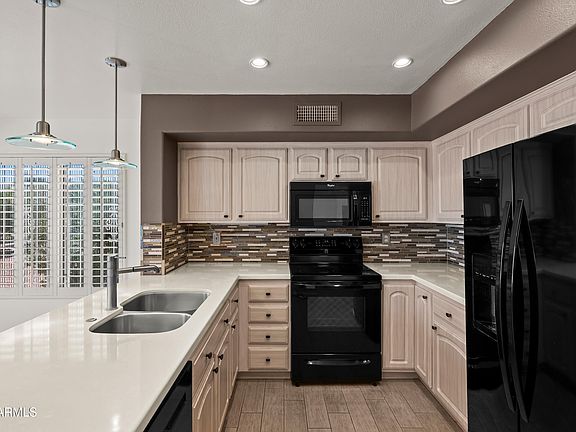2nd image of 14817 W HERITAGE Drive