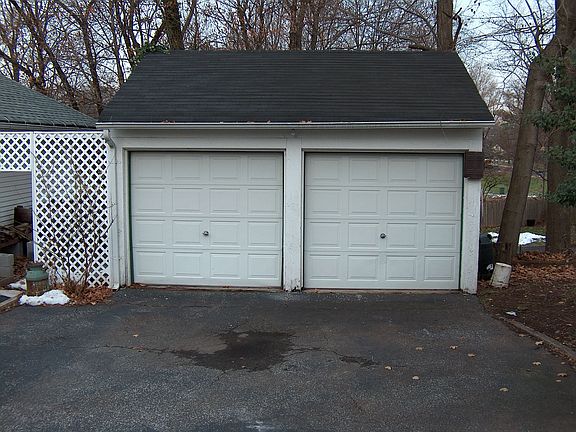 Two Car Detatched Garage