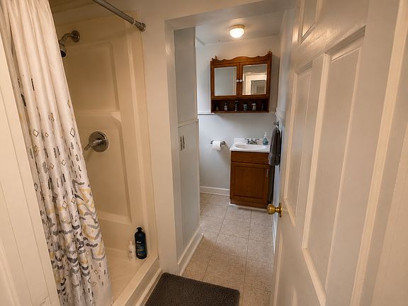 Bathroom I