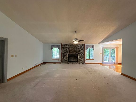 5th image of 13930 Idlewild Rd