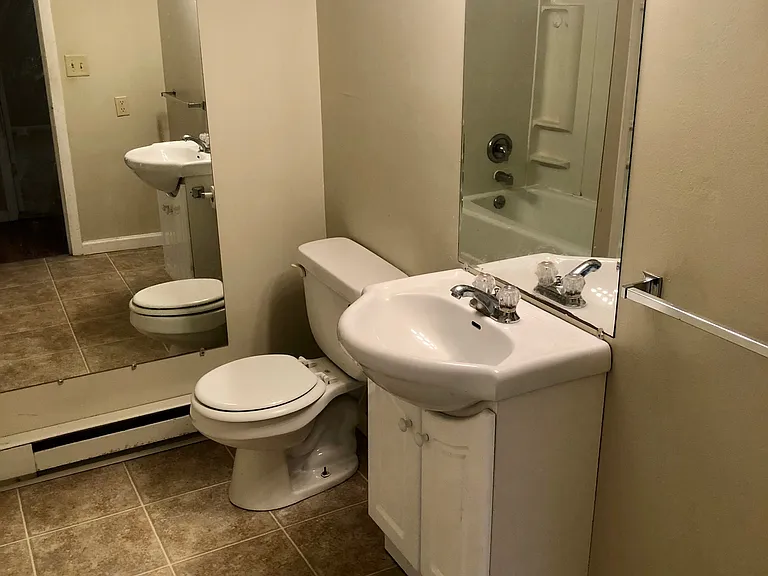 400 E Canedy St #2 — Photo 7