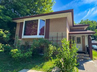 65 Sharbot Ave, Toronto, ON M1H1Z2