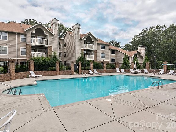 5th image of 5001 Sharon Rd Unit C