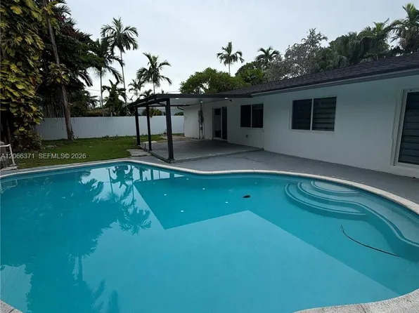 9934 SW 195th St, Cutler Bay, FL 33157