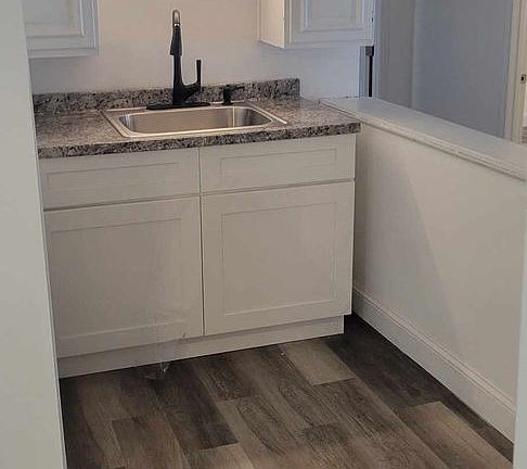 2nd image of 39 Main St #1