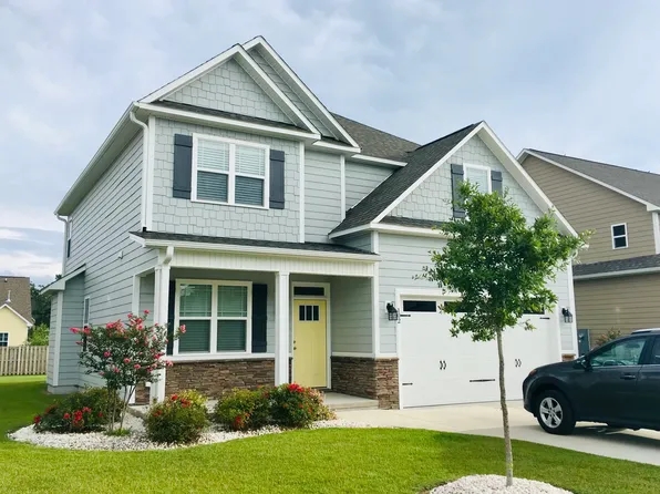 102 Abaco Dr E, Cedar Pt, NC 28584