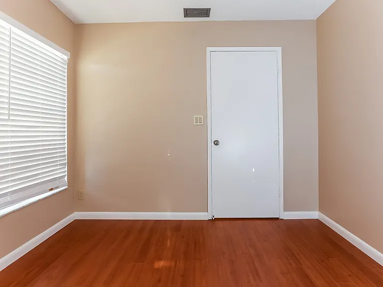 21080 Woodspring Ave — Photo 13