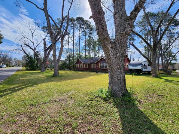 410 W Henderson St, Ocilla, GA 31774