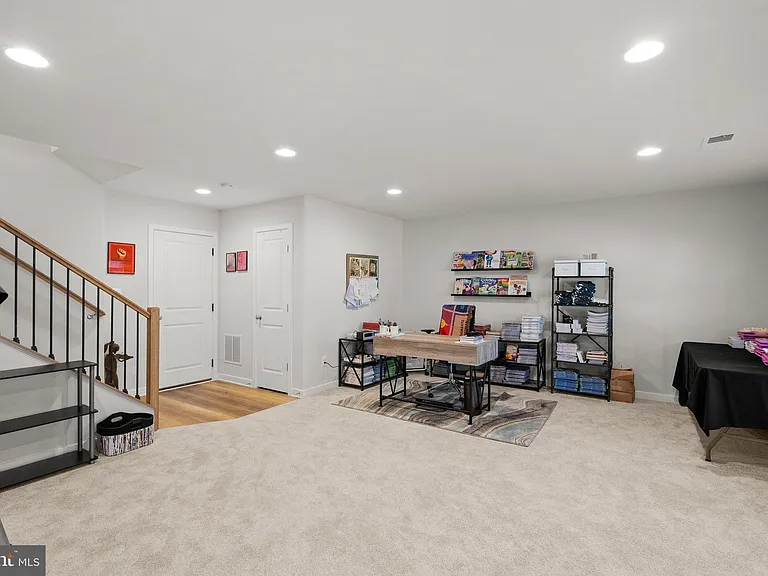 6227 Almerico Pl — Photo 110