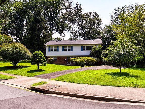 5th image of 2600 Kirklyn St
