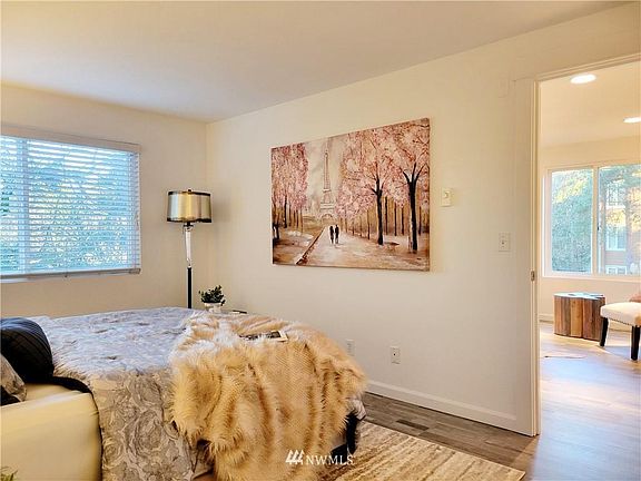 4th image of 728 Kirkland Cir APT C-205