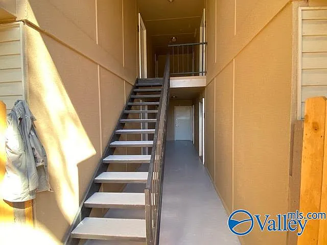 1 bed, 1.0 bath, 600 sqft, $695 — Photo 3